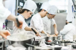 WHY IS SPAIN A GOOD COUNTRY TO DO AN INTERNSHIP IN COOKING? 5